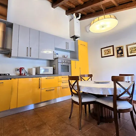 Anna's Garden Διαμέρισμα