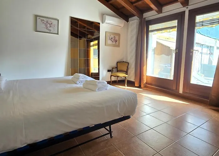 Anna's Garden Апартаменты