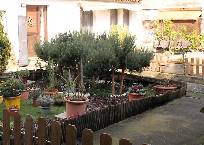 Апартаменты Anna's Garden